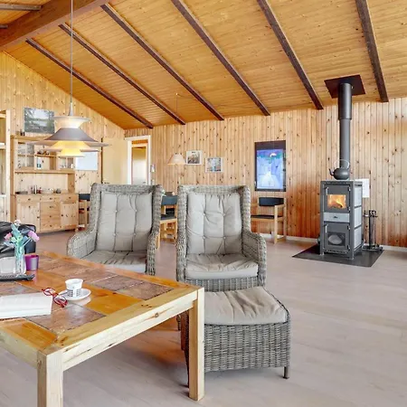 Thrineke - 200m From The Sea By Interhome